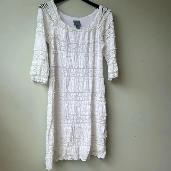 Rabbit White Lace Dress‎ - Picture 1 of 1